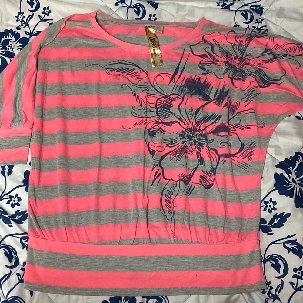Half sleeve shirt
